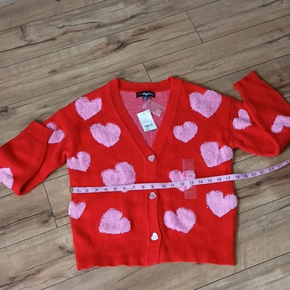 New Red And Pink V-Neck Embellished Cardigan With Heart Shape Buttons. XXS - Picture 17 of 17